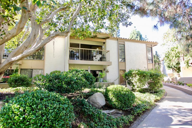 One Oaks North Condos, Lofts & Townhomes For Sale One Oaks North Real