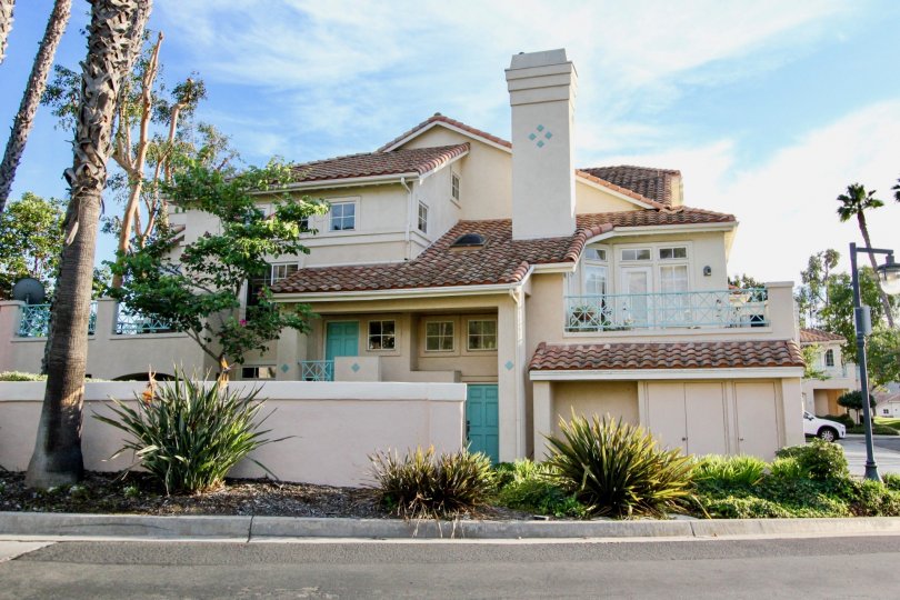 San Tropico Condos, Lofts & Townhomes For Sale San Tropico Real