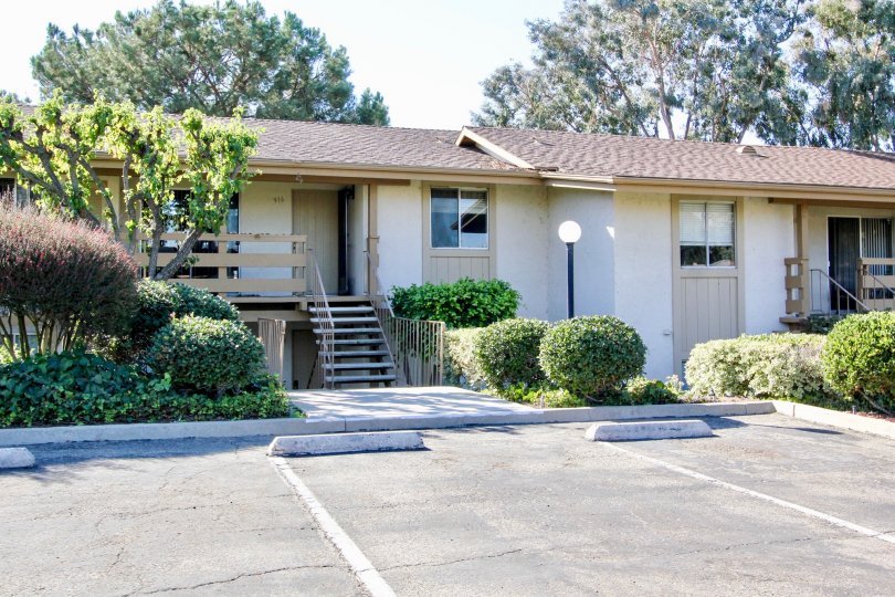 Fairway Knolls Condos, Lofts & Townhomes For Sale Fairway Knolls Real