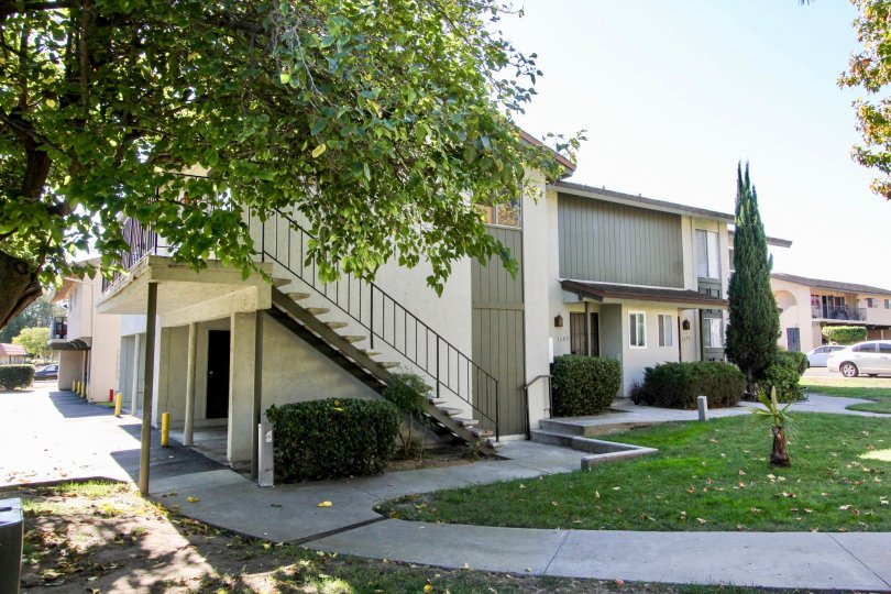 Lake Park Villas Condos, Lofts & Townhomes For Sale Lake Park Villas