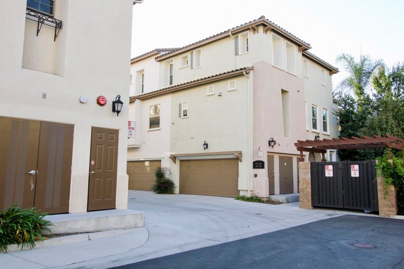 Larkspur Creek Condos, Lofts & Townhomes For Sale Larkspur Creek Real