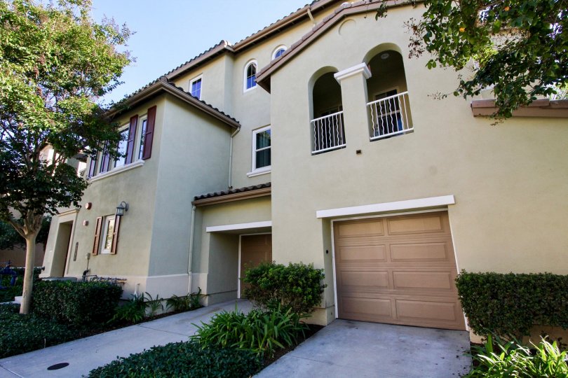 Larkspur Heights Condos, Lofts & Townhomes For Sale Larkspur Heights