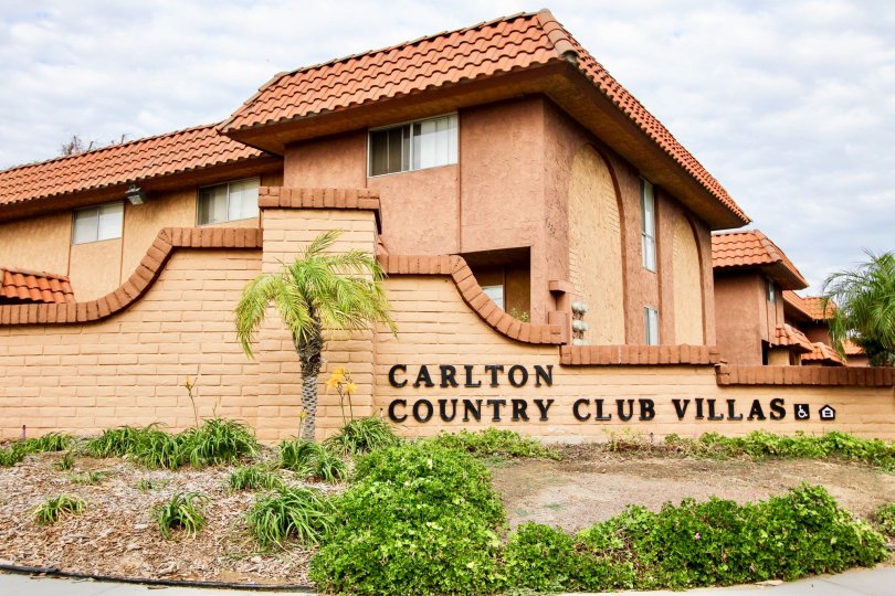 Carlton Country Club Villas Condos, Lofts & Townhomes For Sale