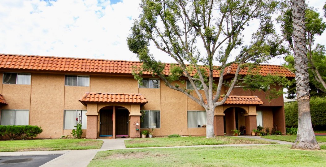 Carlton Country Club Villas Condos, Lofts & Townhomes For Sale