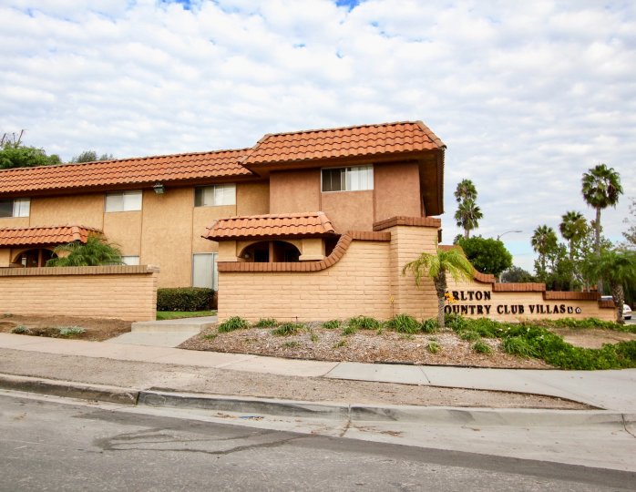 Carlton Country Club Villas Condos, Lofts & Townhomes For Sale