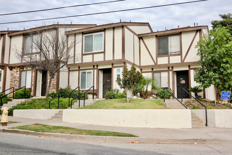 Carlton Oaks Villas Condos, Lofts & Townhomes For Sale Carlton Oaks