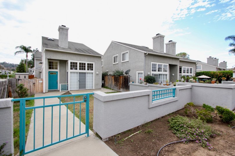 Valencia Canyon Condos, Lofts & Townhomes For Sale Valencia Canyon