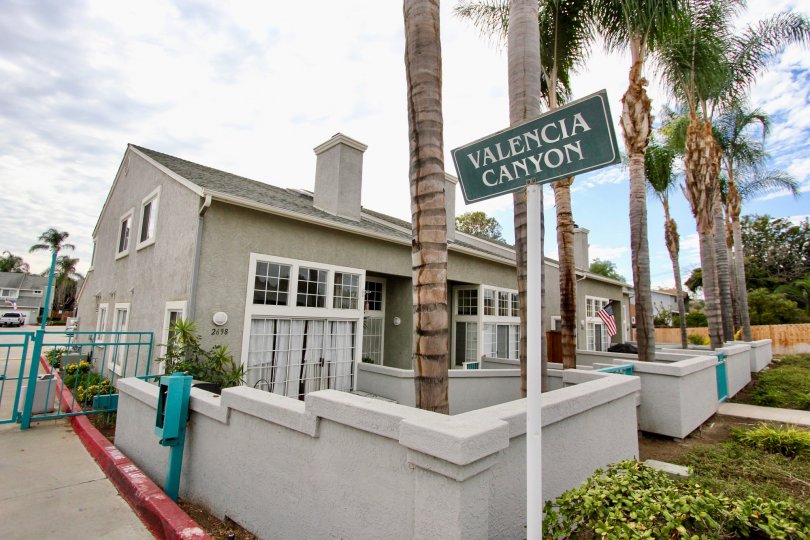 Valencia Canyon Condos, Lofts & Townhomes For Sale Valencia Canyon