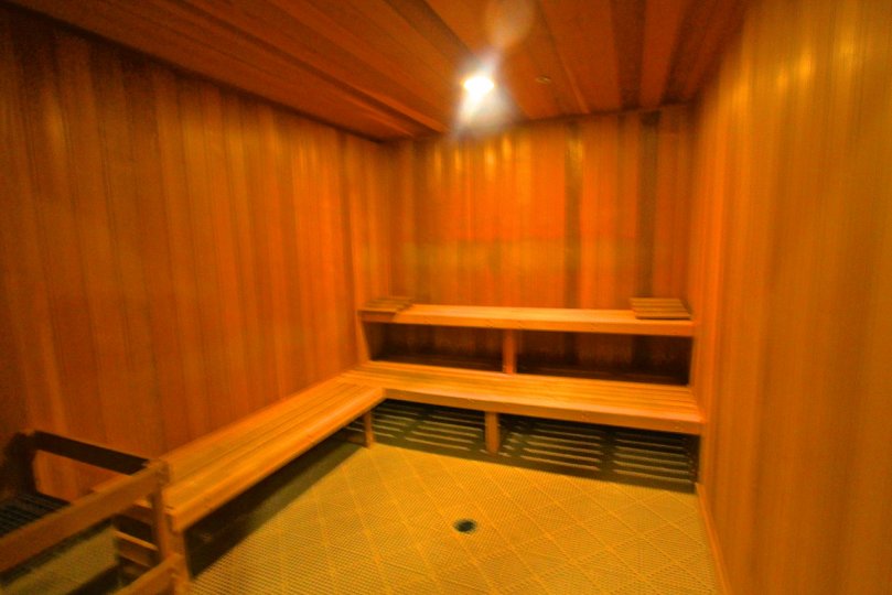 After a work out take advantage of the Four Seasons' Sauna