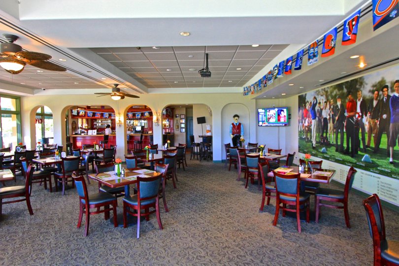Have lunch at the legends golf club in Temeku Hills