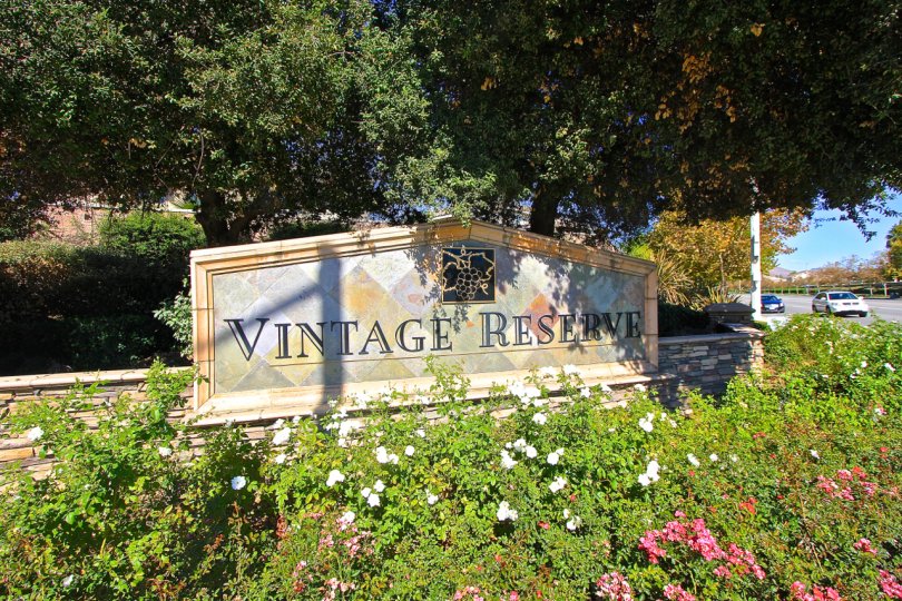 Entrance to Vintage Reserve in Murrieta Ca